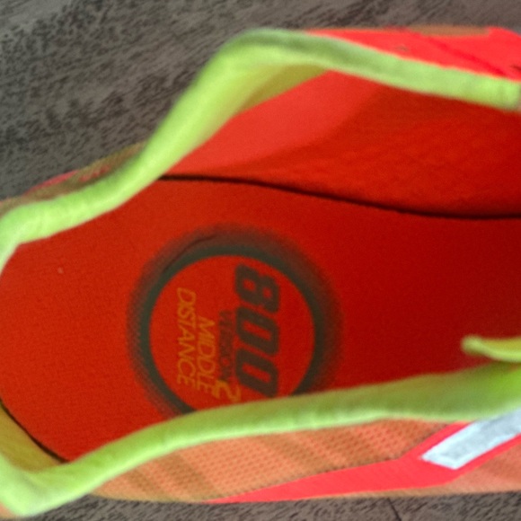 New Balance Women’s Middle Distance Track Spikes MD800 - Picture 5 of 10